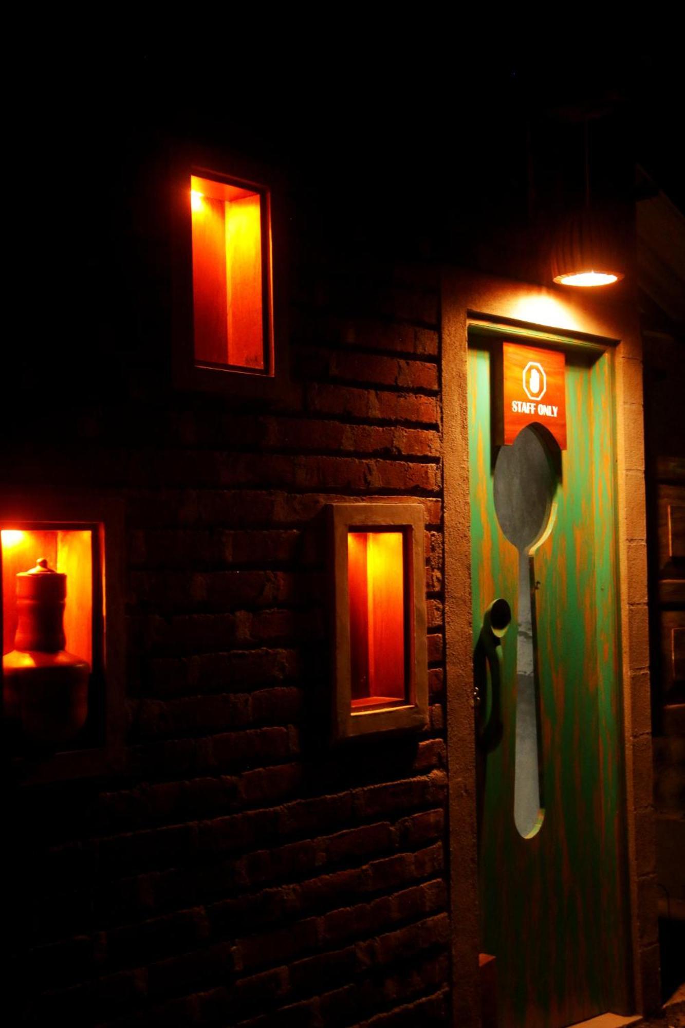 The Elephant Next-Door Udawalawe Exterior photo